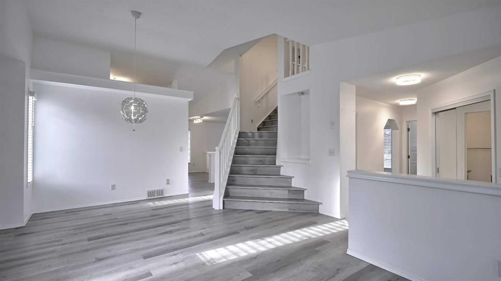 Picture for 160 Riverstone Crescent SE