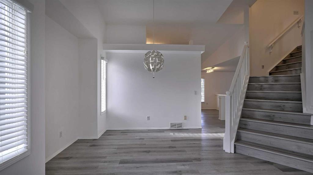 Picture for 160 Riverstone Crescent SE