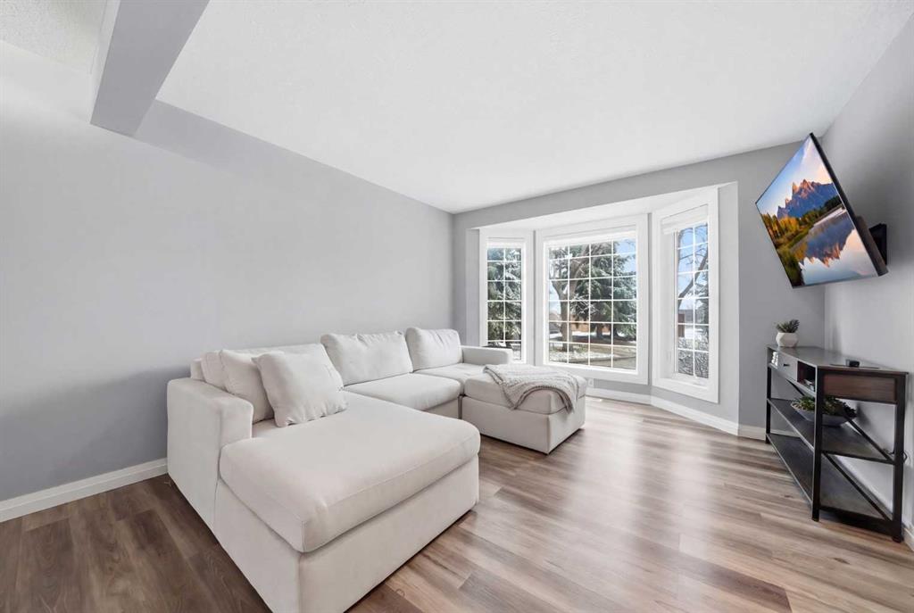 Picture for 72 Abberfield Court NE