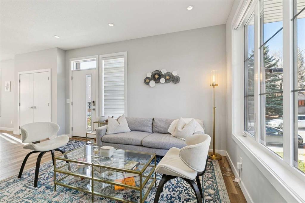 Picture for 21, 1710 28 Avenue SW