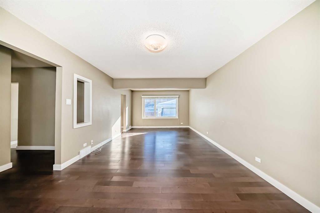 Picture for 319 45 Avenue SW