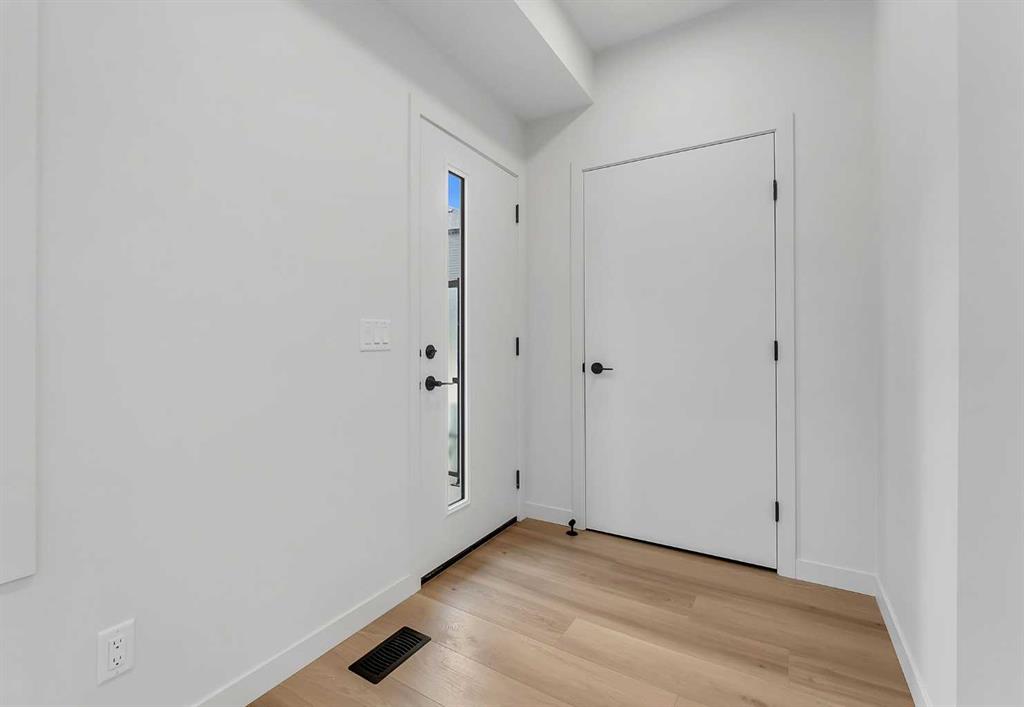 Picture for 1101B, 83 Arbour Lake Court NW