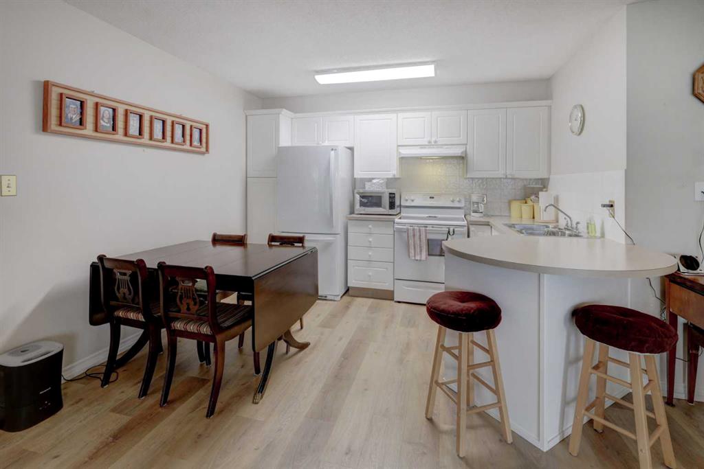 Picture for 101, 6800 Hunterview Drive NW