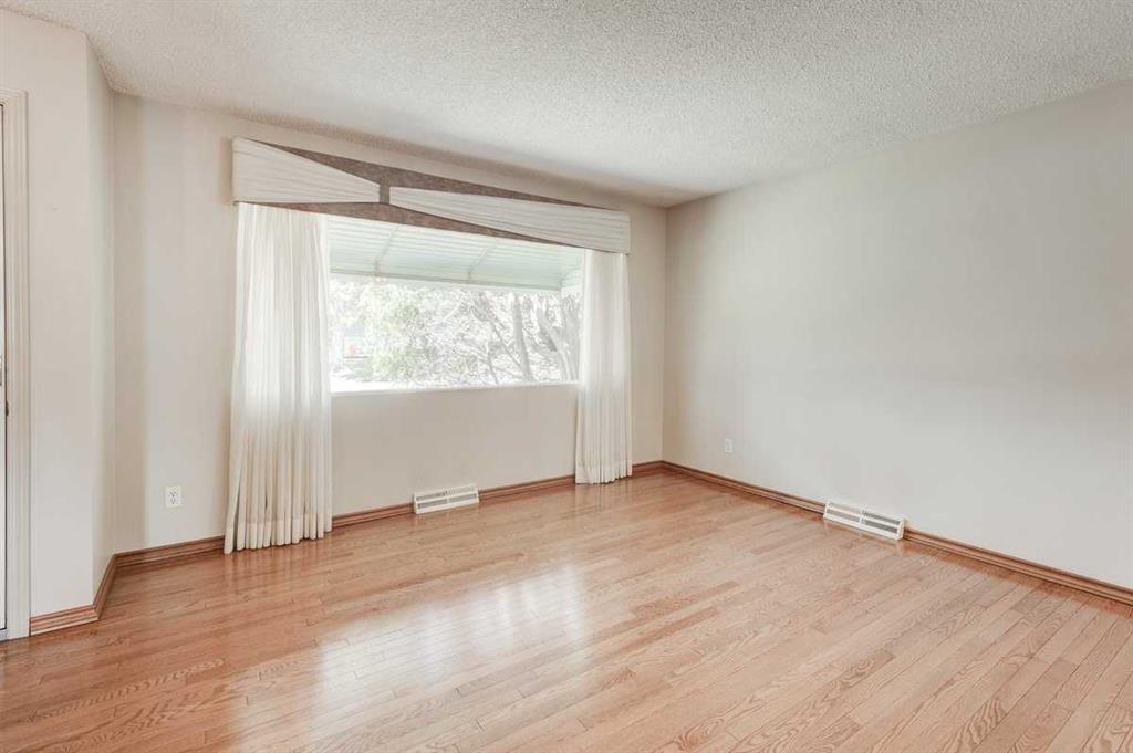 Picture for 9728 Alberni Road SE