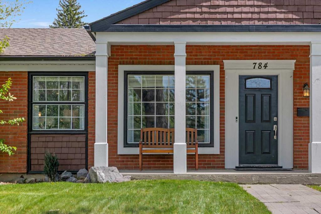 Picture for 784 Acadia Drive SE