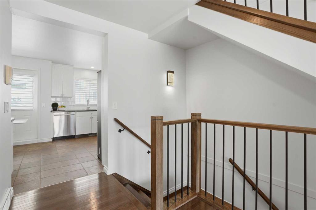 Picture for 31 McDougall Court NE