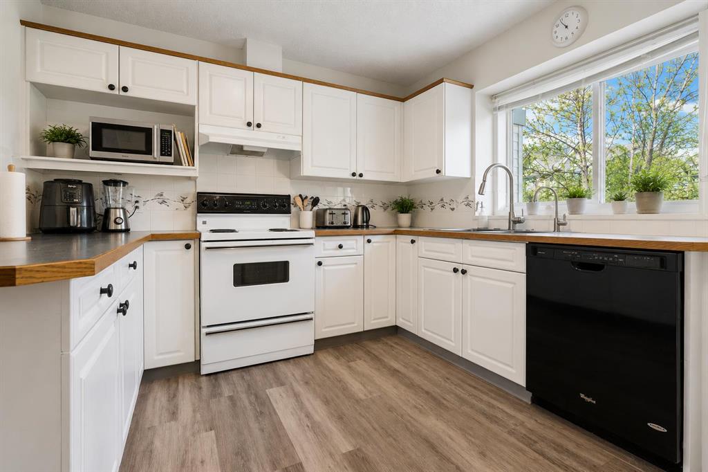 Picture for 222 Anderson Grove SW