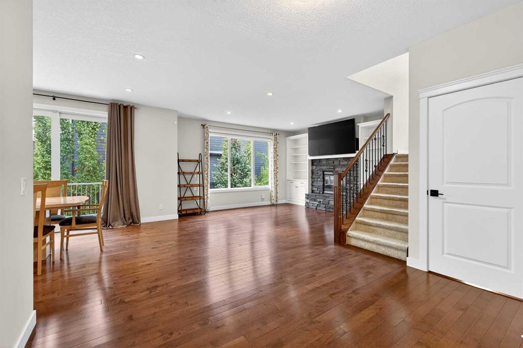 Picture for 68 Westland Crescent SW