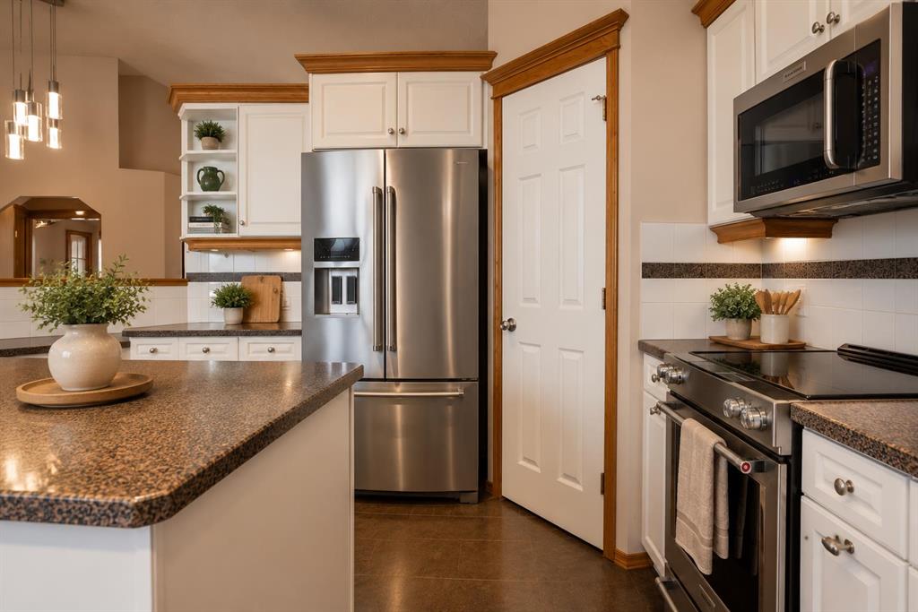 Picture for 35 Maple Walk 
