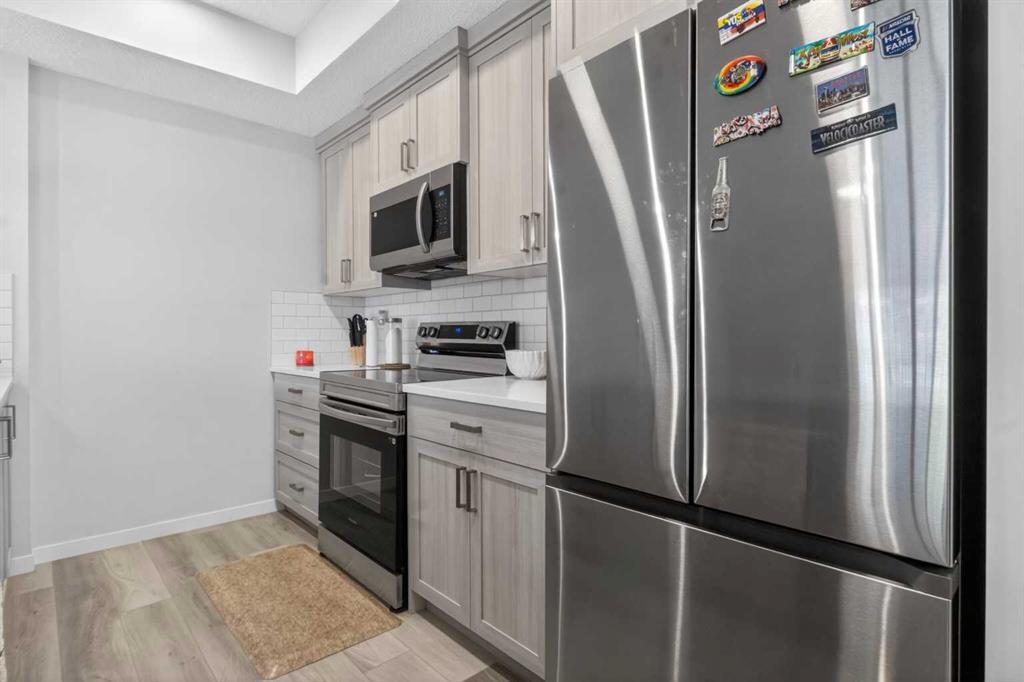 Picture for 3119, 33 Carringham Gate NW
