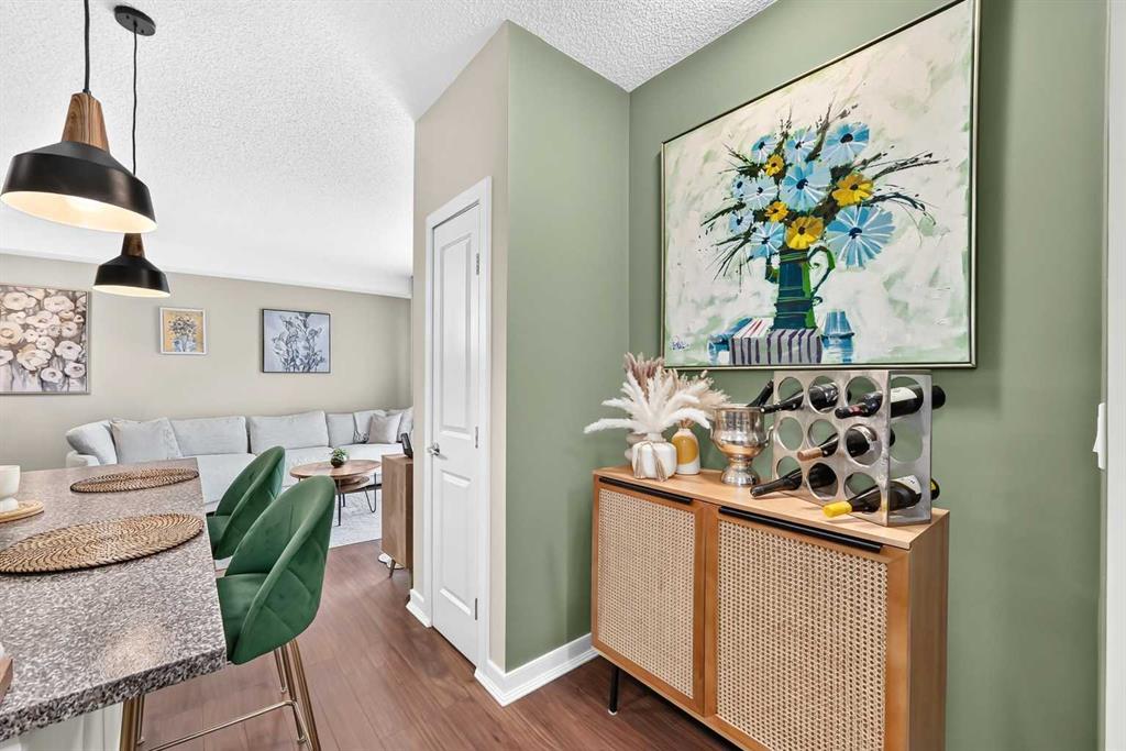Picture for 414, 120 Country village Circle NE