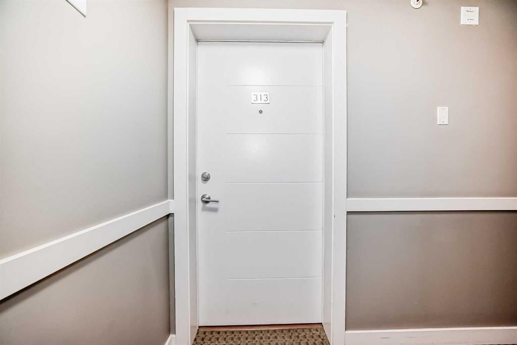 Picture for 313, 20 sage hill Terrace NW