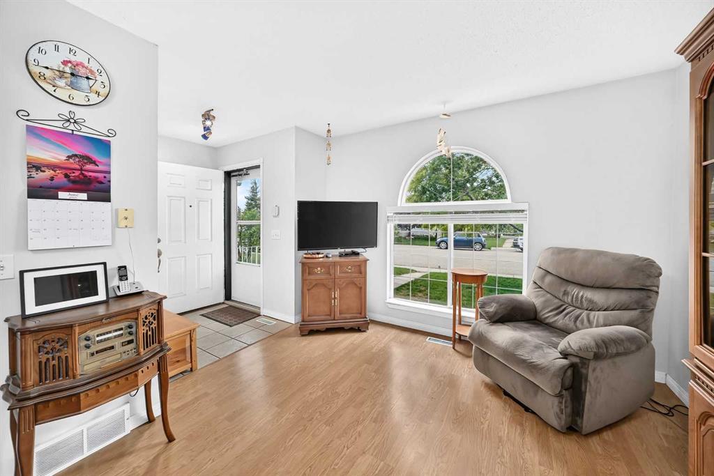 Picture for 57 San Diego Way NE