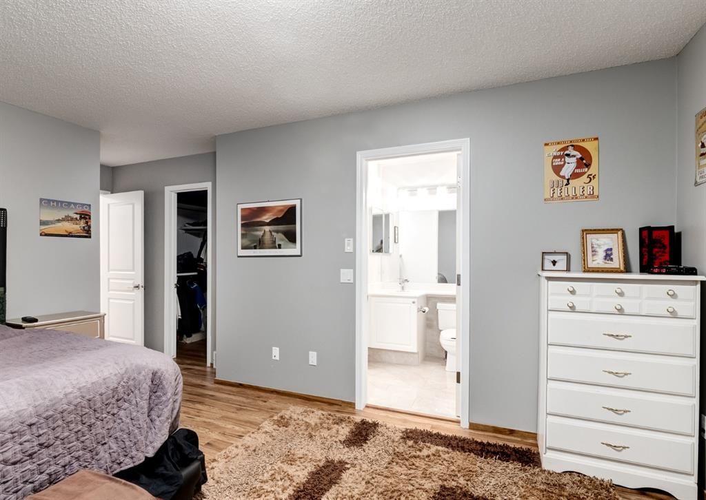      6 DOUGLASVIEW Circle SE , Calgary, 0046   ,T2Z 2P3 ;  Listing Number: MLS A2018753