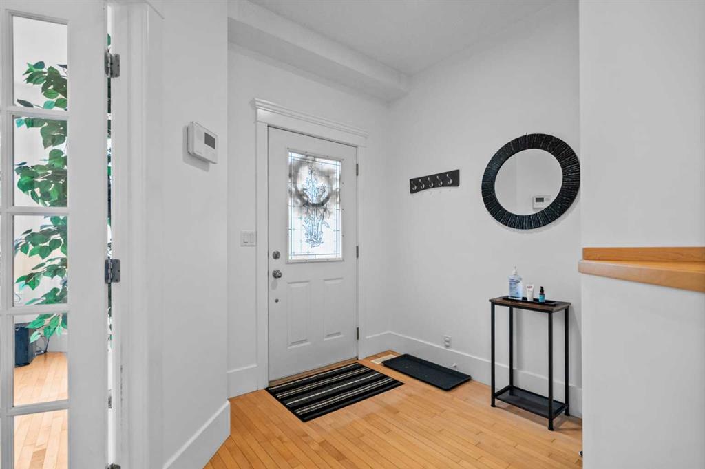 Picture for 3111 39 Street SW