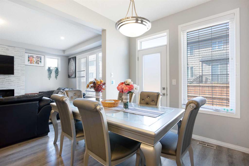 Picture for 158 Osborne Common SW https://www.cirrealty.ca/reb/creb/53/A2262053_11.jpg
