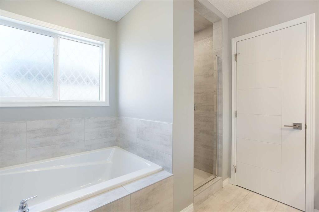 Picture for 158 Osborne Common SW https://www.cirrealty.ca/reb/creb/53/A2262053_18.jpg