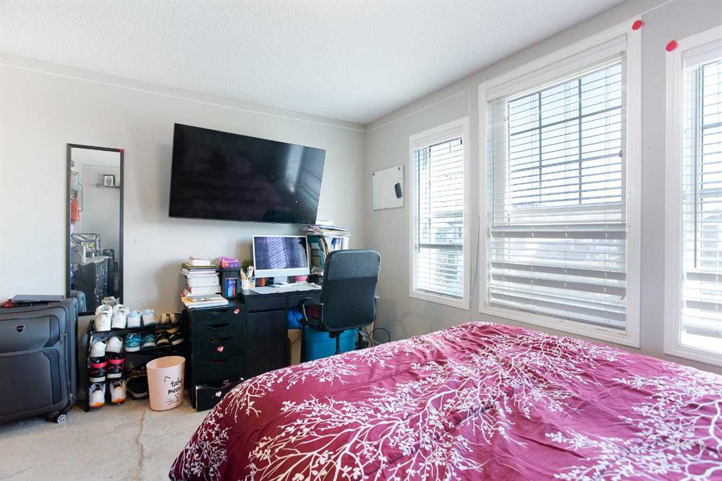 Picture for 158 Osborne Common SW https://www.cirrealty.ca/reb/creb/53/A2262053_21.jpg