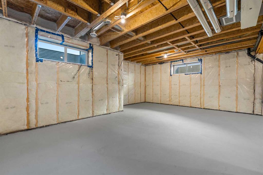Picture for 134 Northern Lights Crescent  https://www.cirrealty.ca/reb/creb/53/A2263353_43.jpg
