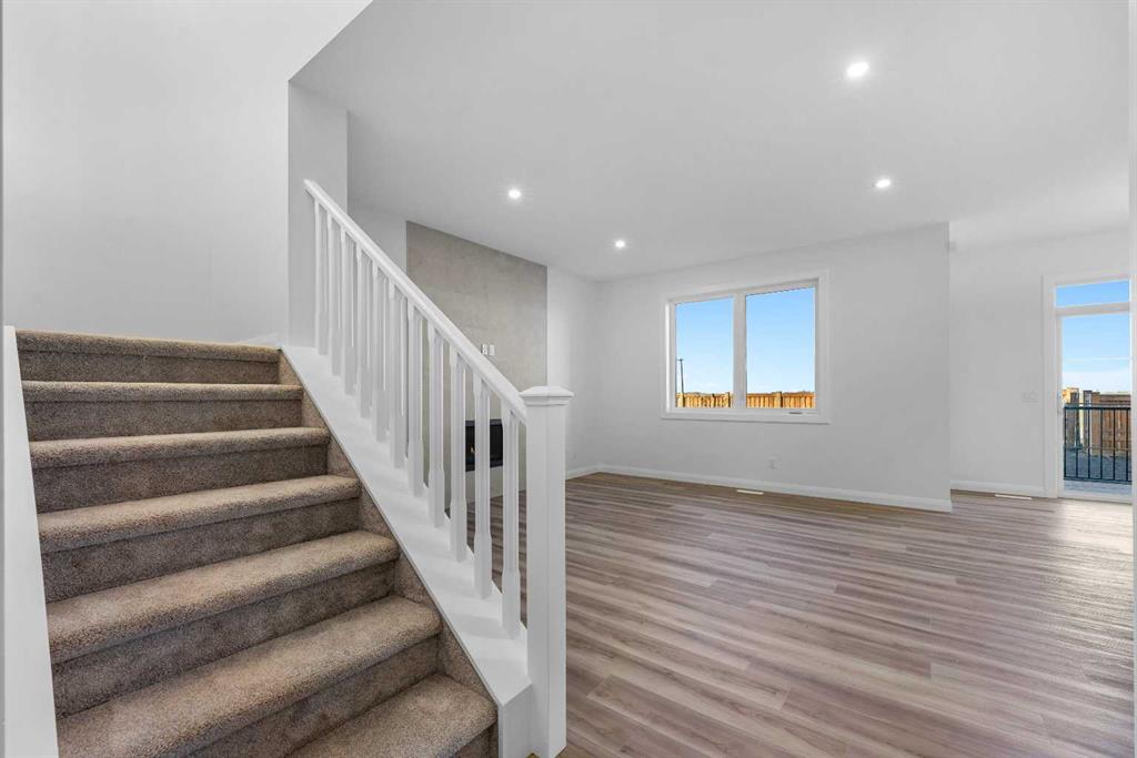 Picture for 134 Northern Lights Crescent  https://www.cirrealty.ca/reb/creb/53/A2263353_7.jpg