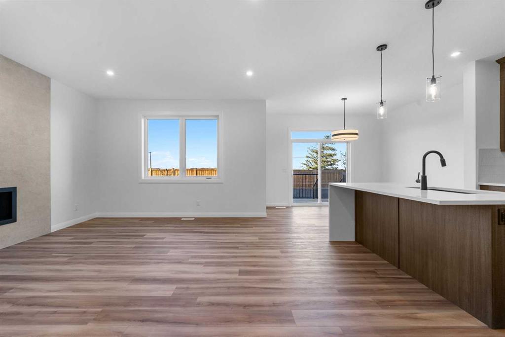 Picture for 134 Northern Lights Crescent  https://www.cirrealty.ca/reb/creb/53/A2263353_8.jpg