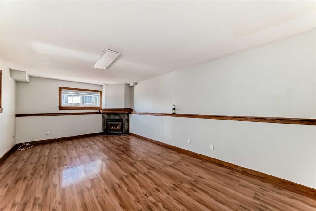 Picture for 323 Appleglen Place SE https://www.cirrealty.ca/reb/creb/53/A2266353_17.jpg