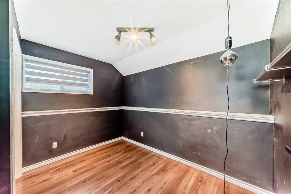 Picture for 323 Appleglen Place SE https://www.cirrealty.ca/reb/creb/53/A2266353_19.jpg