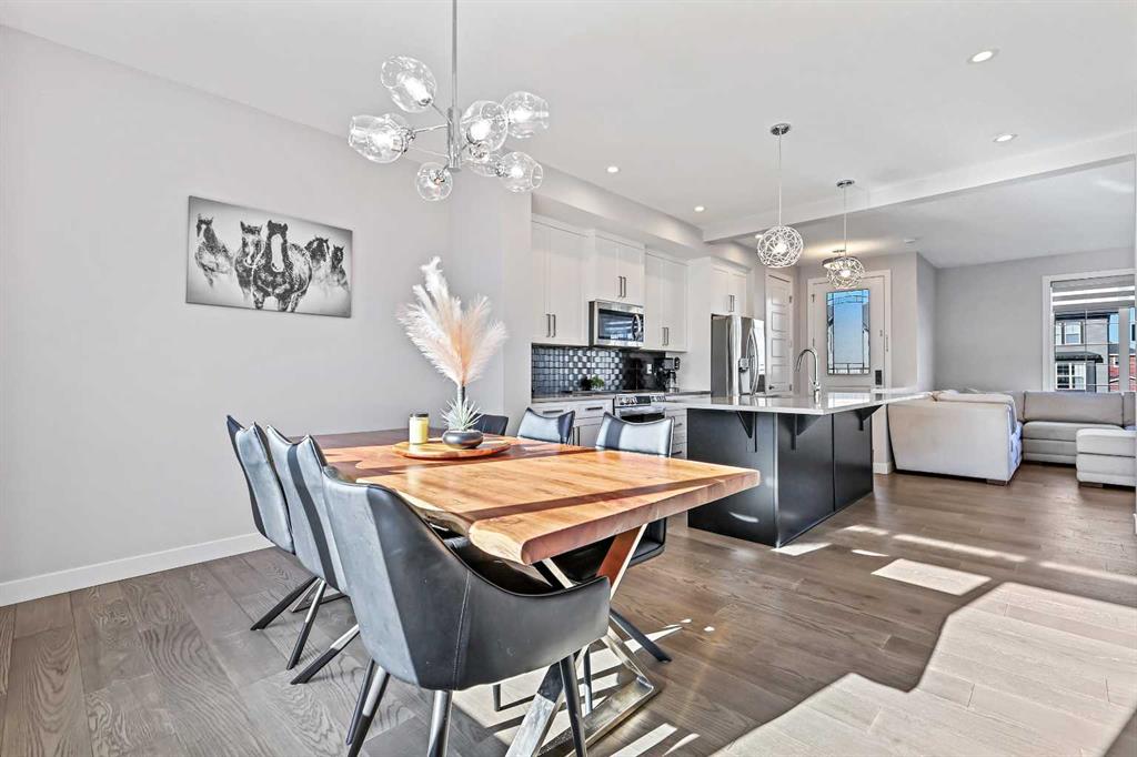 Picture for 277 Waterford Boulevard  https://www.cirrealty.ca/reb/creb/53/A2266753_12.jpg