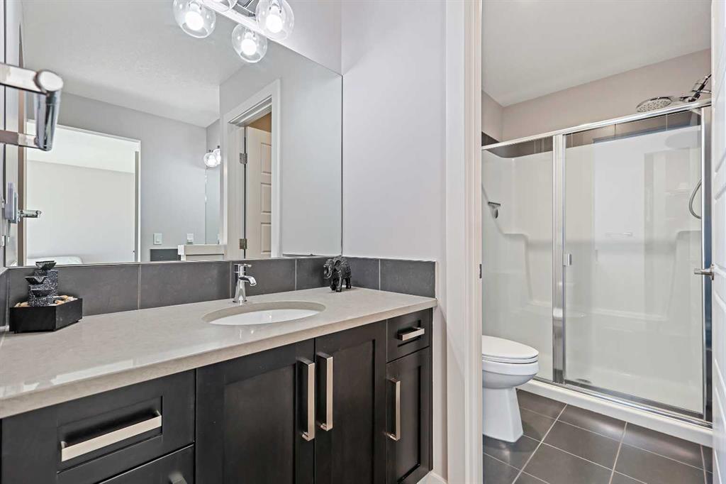 Picture for 277 Waterford Boulevard  https://www.cirrealty.ca/reb/creb/53/A2266753_17.jpg