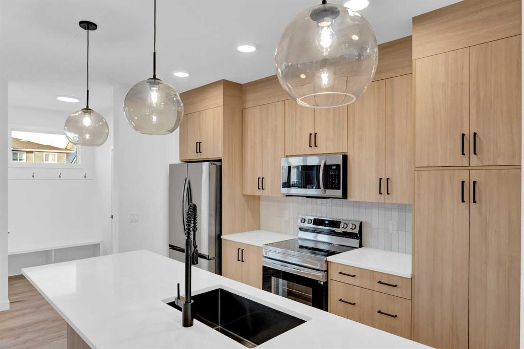 Picture for 164 Cobblestone Gate SW https://www.cirrealty.ca/reb/creb/53/A2266953_11.jpg