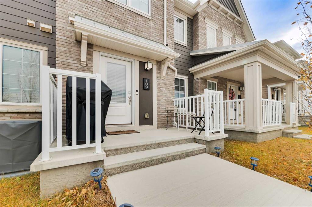 Picture for 109 Yorkville Boulevard SW