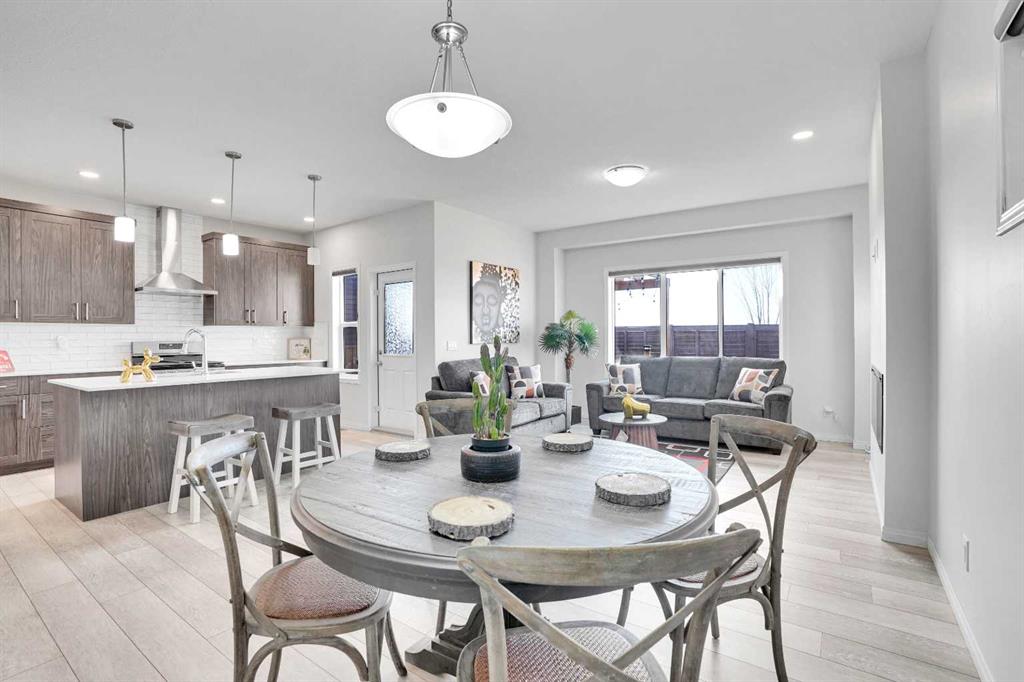 Picture for 155 Savanna Way NE