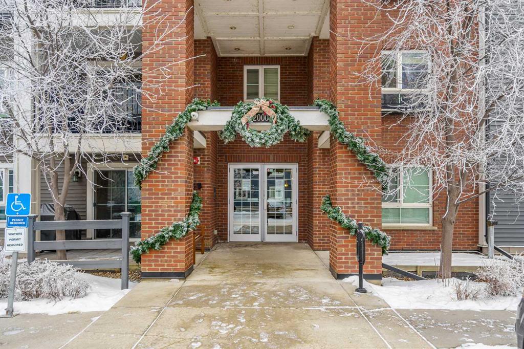 Picture for 2312, 279 Copperpond Common SE