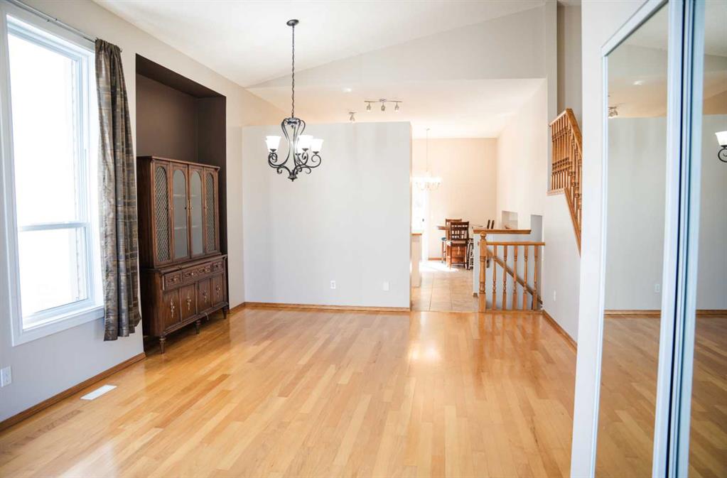 Picture for 445 Rocky Ridge Bay NW