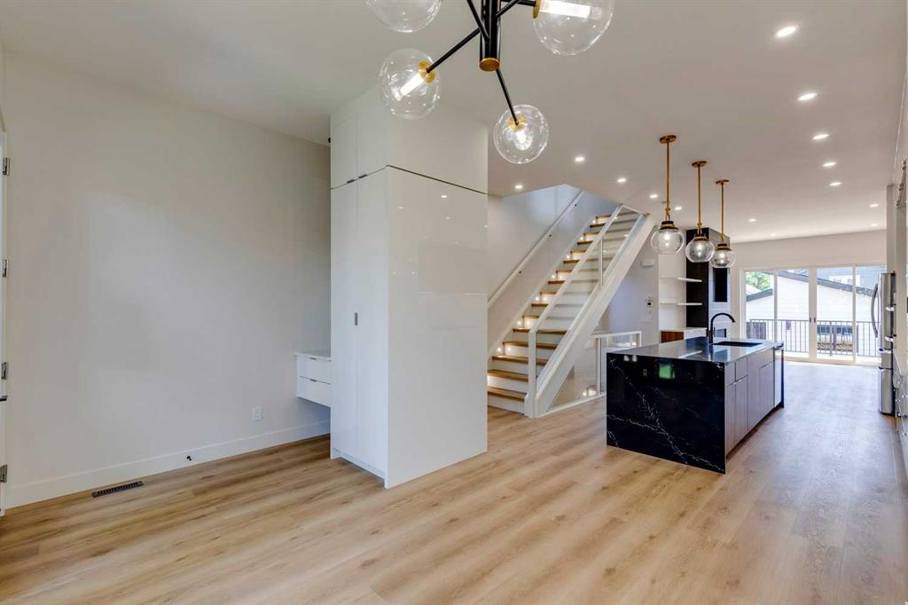 Picture for 2309 21 Avenue SW