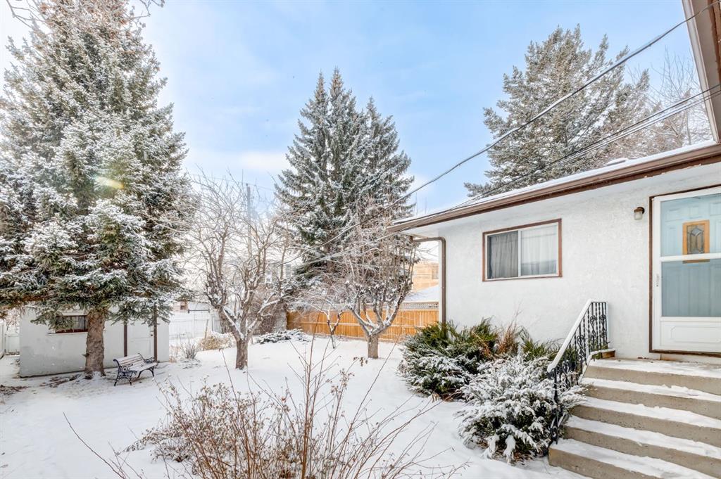 Picture for 521 18 Avenue NE