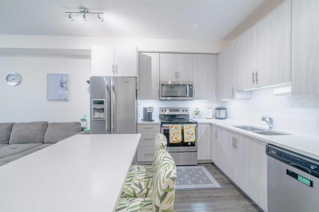 Picture for 7216, 151 Legacy Main Street SE