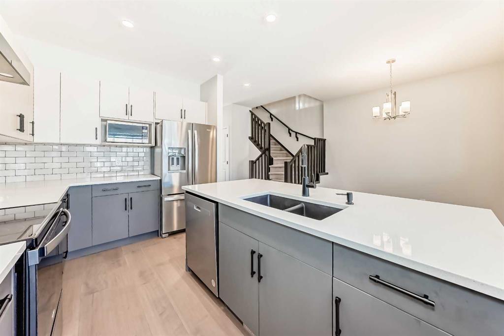 Picture for 535 Tekarra Drive NW