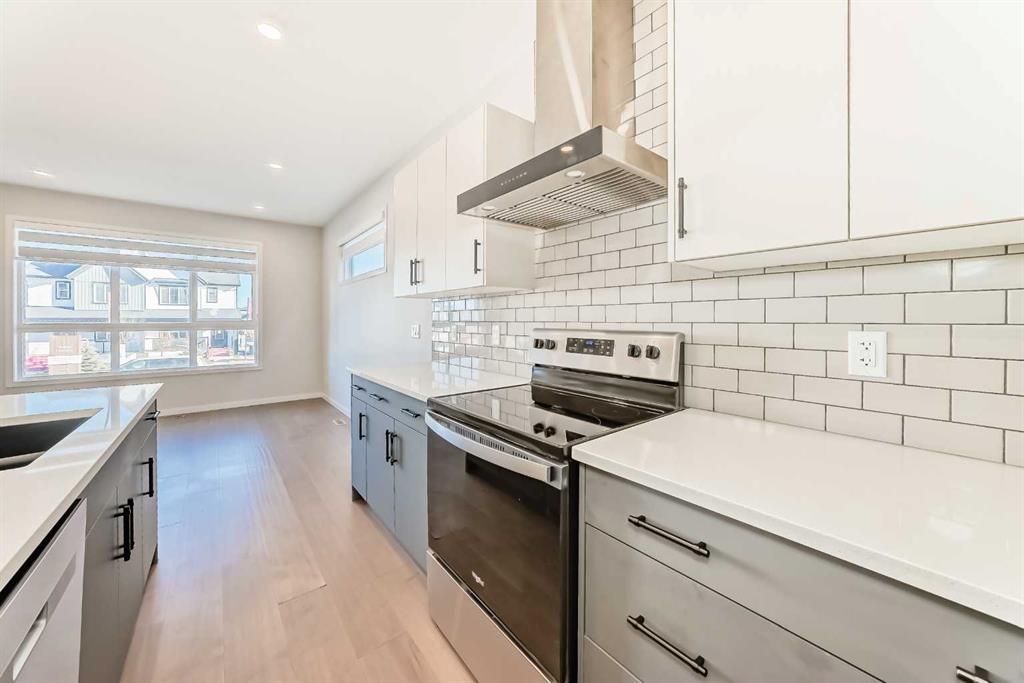 Picture for 535 Tekarra Drive NW