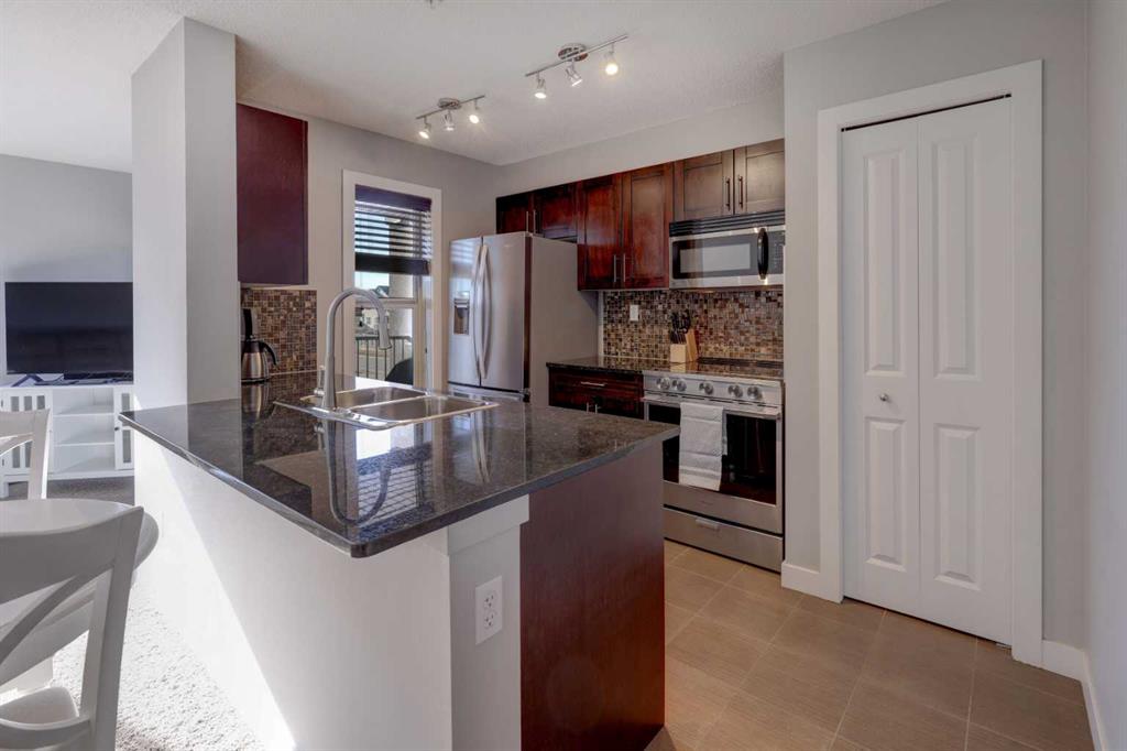 Picture for 3301, 403 Mackenzie Way SW