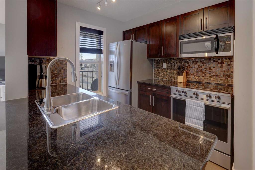 Picture for 3301, 403 Mackenzie Way SW