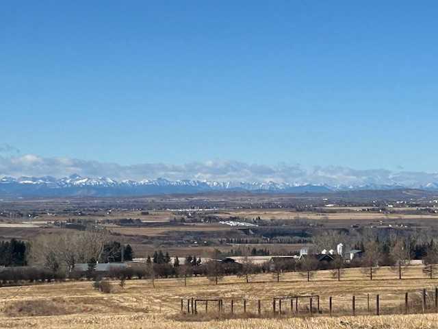 Picture for  128 Street E