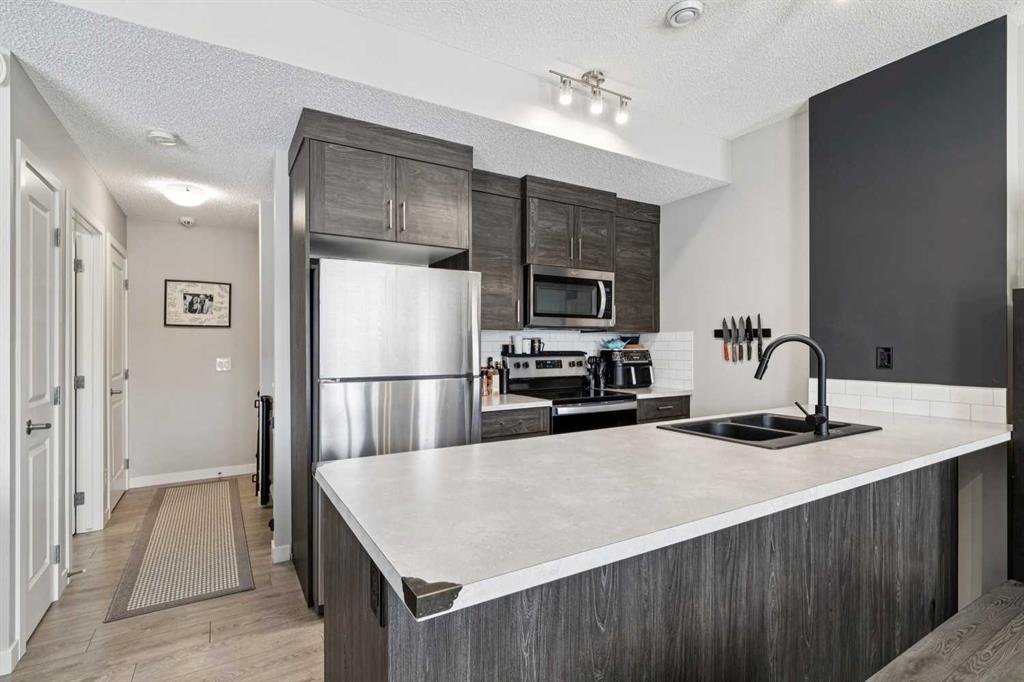 Picture for 1009, 250 Fireside View 