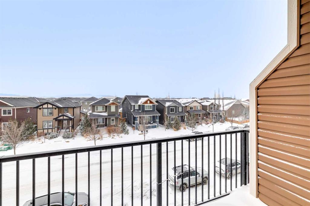 Picture for 1009, 250 Fireside View 