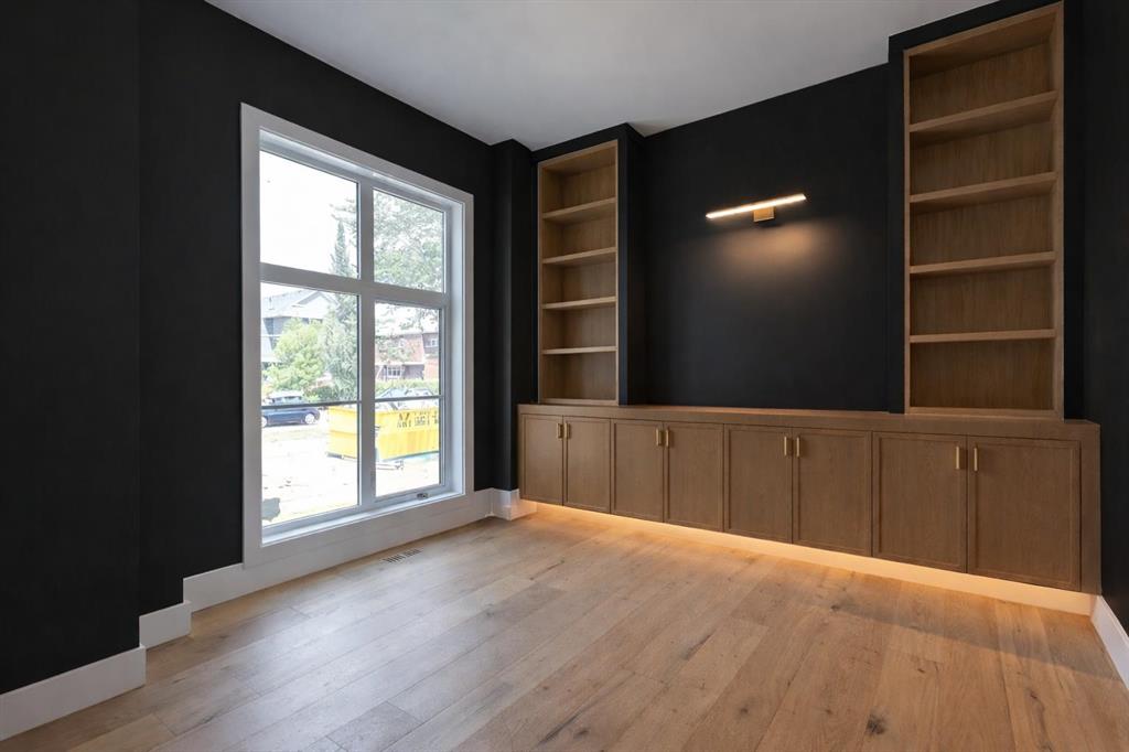 Picture for 2207 Victoria Crescent NW