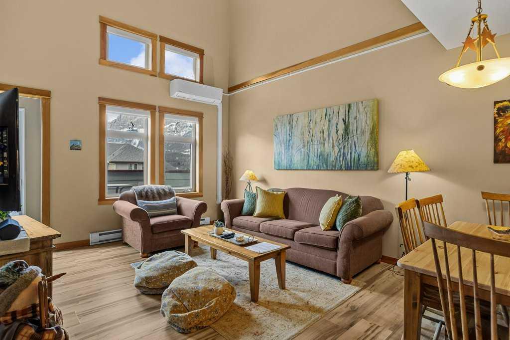 Picture for 307, 107 Montane Road 