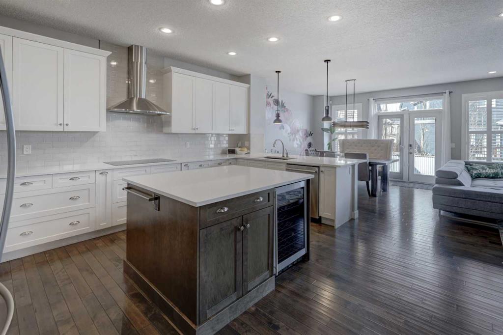 Picture for 34 Copperpond Street SE