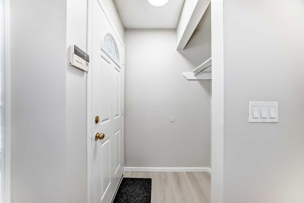 Picture for 56, 7205 4 Street NE