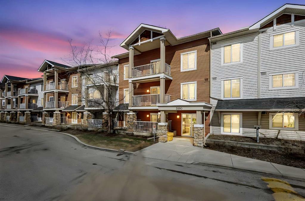 Picture for 3115, 70 Panamount Drive NW