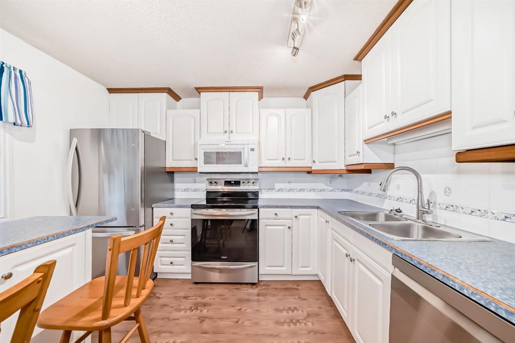 Picture for 255 Falshire Way NE